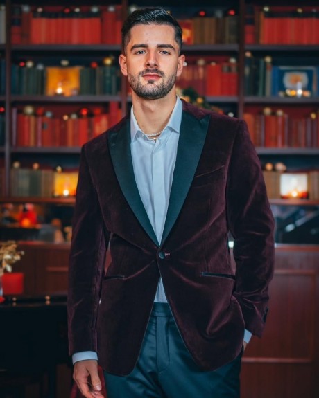 Black tie na míru