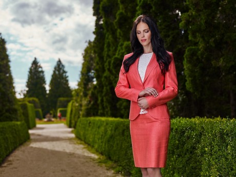 Business kostýmek na míru pro dámy