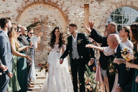 Svatební šaty a oblek na míru